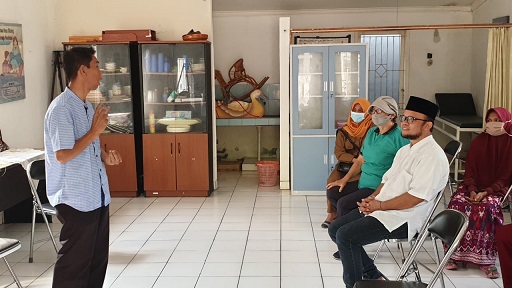bumil1 Posyandu Nusa Indah 1 lokasi di Rt 07 Rw 04 belakang gereja.... pak Rt nya memberi kata sambutan--